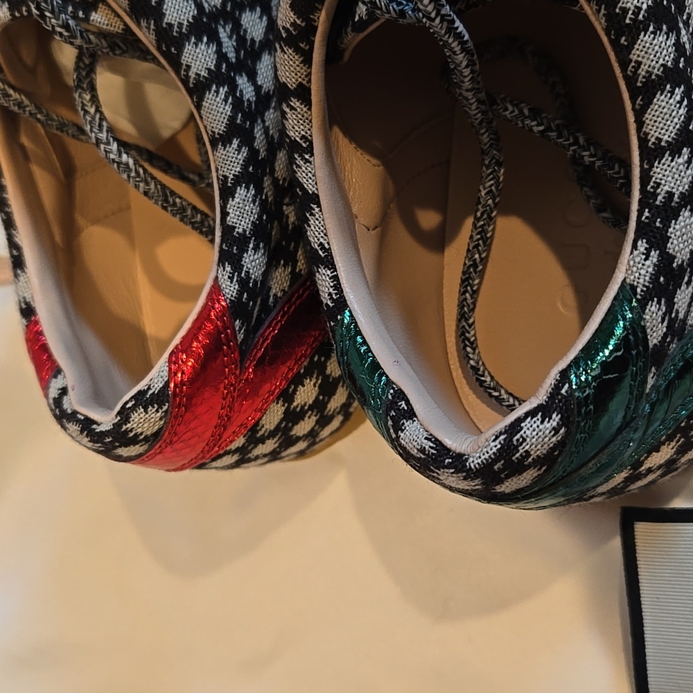 NIB Gucci "Bambi-Dot" Woven Sneaker with Genuine Snakeskin Accent - Picture 8 of 8